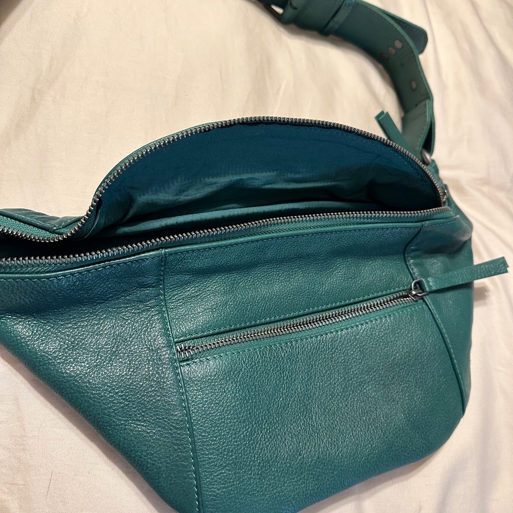 Wilder embellished sling